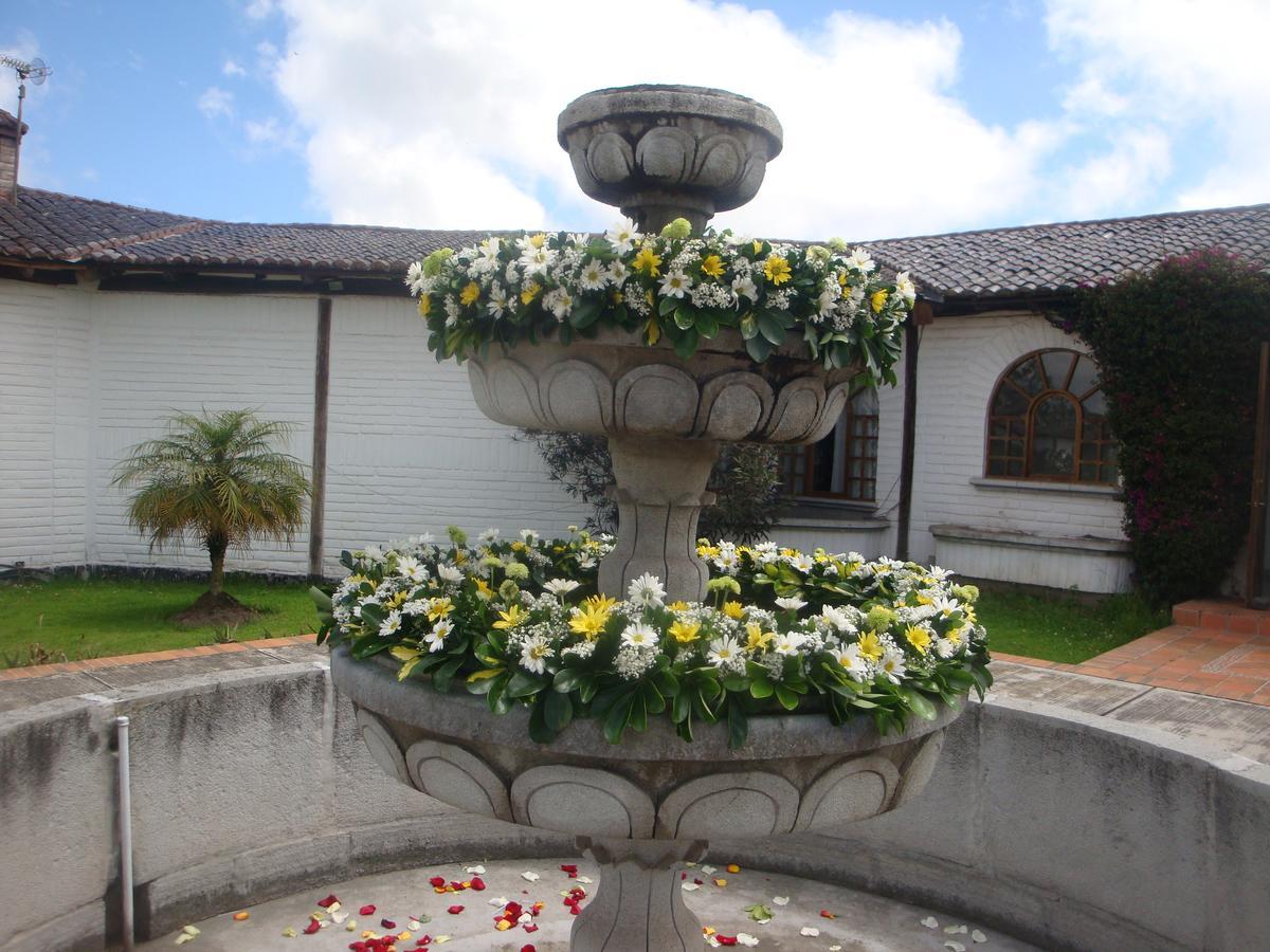 Hosteria Hacienda Pueblo Viejo Atuntaqui Esterno foto